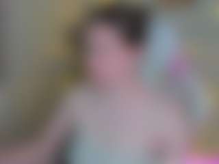 Live cam show with Kylara-1 - Nipple Piercings on madthumbs