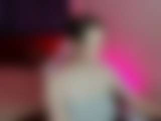 Live-Cam-Show mit Kylara-1 - College Curvy auf Camsoda