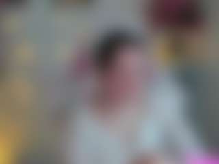 Live cam show with Kylara-1 - Upskirt on Gym Cam Girls