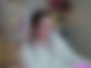 Live cam show with Kylara-1 - Cute on TeamSkeetLive