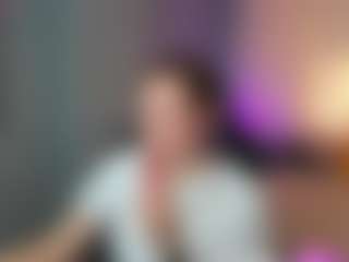 Live cam show with Kylara-1 - Ass Clapping on AdultVida.com