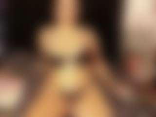 lovethickmilf MILF webcam performer live streaming