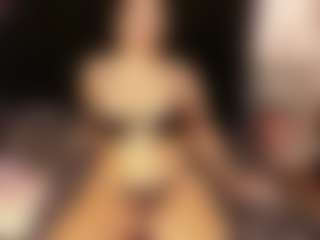 lovethickmilf MILF webcam performer live streaming