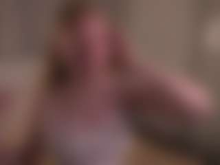LucienneRelkin's Live Sex Cam Show