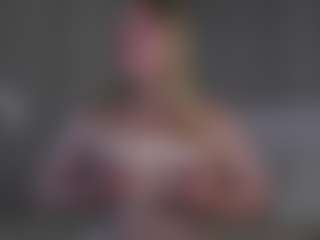 Live cam show with LucienneRelkin - Average on CamClone