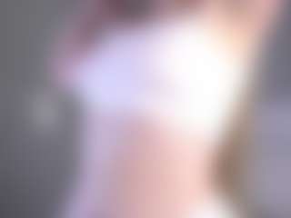Live cam show with LucienneRelkin - Moaning on Soda Cam