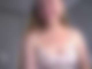 Live cam show with LucienneRelkin - Big Ass on Soda Cam