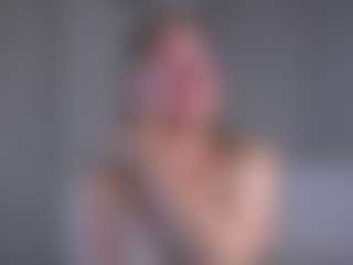 Live cam show with LucienneRelkin - Normal on Camsoda