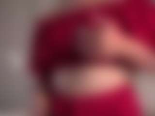 Live cam show with LucienneRelkin - Average on SpunkLive