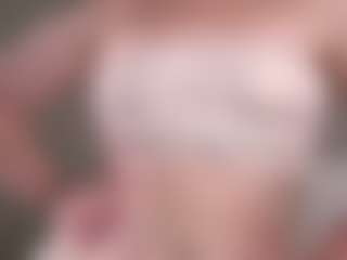 LucienneRelkin's Live Sex Cam Show