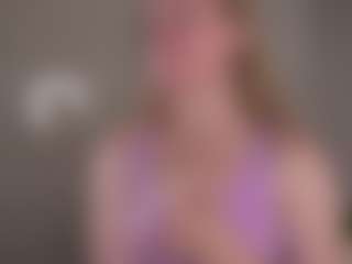 Live cam show with LucienneRelkin - Body Massage on madthumbs