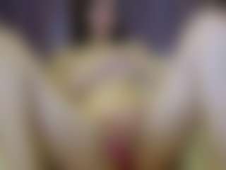 Live cam show with Emma - Grey on googirlz