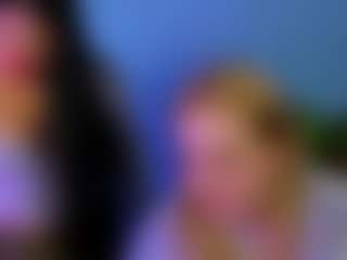 Live cam show with nami-glow - Skinny on Livezox