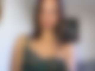 Live cam show with lilo - Petite on AdultVida.com