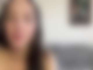 Live cam show with lilo - Shaved Pussy Teen (18+) on SpunkLive