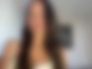 Live cam show with lilo - Brown Hair Petite on Camming Site