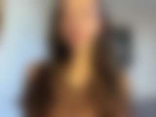 Live cam show with lilo - Brown Hair Petite on Free Soda