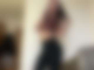 Live cam show with lilo - Bikini on justonemore.cc