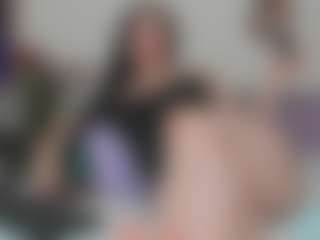 Live cam show with GoldenLunaFantasy - Roleplay on chickslive.net