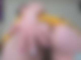 Live cam show with GoldenLunaFantasy - Mistress on PervPlay.com