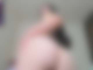Live cam show with GoldenLunaFantasy - Green Eyes on TeamSkeetLive