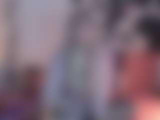 Live cam show with hi-elora - Average on TottyGirls