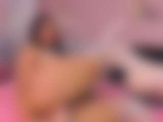 Pokaz na żywo z Honeyht - Ebony Anal na Camsoda