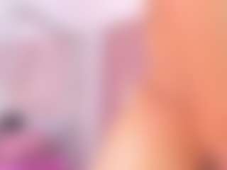 Live cam show with Honeyht - Pornstar MILF on Camsoda
