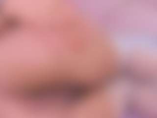Live cam show with Honeyht - Mature on Camsoda