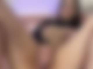 Live cam show with MadelynDiekmann - Strip on SxyPornLive