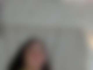 Live cam show with MelanieBleke1 - Petite on live18s.com