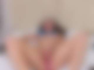MelanieBleke1's Live Sex Cam Show