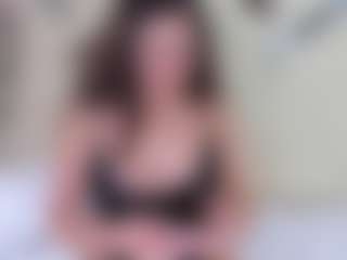 Live cam show with MelanieBleke1 - Big Ass on Uber Horny