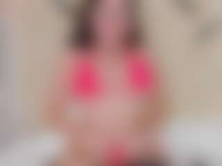 Live cam show with MelanieBleke1 - Skinny on Cam Slut