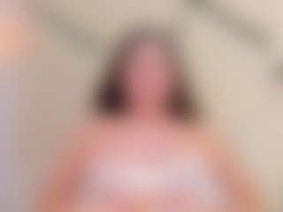 Live cam show with MelanieBleke1 - Blowjob Brown Hair on SxyPornLive