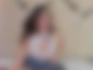 Live cam show with MelanieBleke1 - American Petite on chickslive.net | colombia