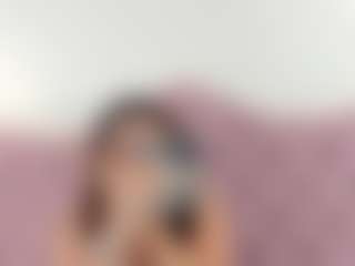 Live cam show with MelanieBleke1 - Brown Hair Petite on Camsoda