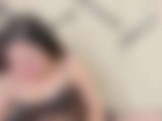 Live cam show with MelanieBleke1 - Spank on Big Tits