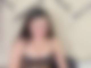Live cam show with MelanieBleke1 - Full Nudity on chickslive.net