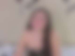 Live cam show with MelanieBleke1 - Shaved Pussy on sexylive.show