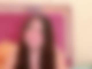 Live cam show with MelanieBleke1 - Brown Eyes on StripNow