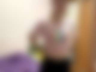 Live cam show with OtiliaLingerfelter - Cute on madthumbs