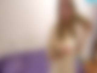 Live cam show with OtiliaLingerfelter - Petite Teen (18+) on Camsoda