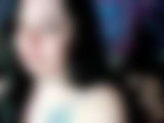 Live cam show with QueenyAliss - White on live18s.com | united states