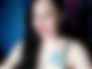 Live cam show with QueenyAliss - Normal on xfollow cams