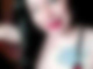 QueenyAliss's Live Sex Cam Show