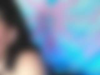 Live cam show with QueenyAliss - Blue Eyes on Milfs Live