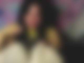 QueenyAliss's Live Sex Cam Show