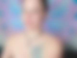 QueenyAliss's Live Sex Cam Show
