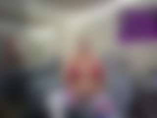 Live cam show with rileyloganbbw - Middle Aged on CamwithHer